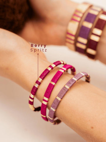Handwoven Colombian Bracelet | Indigenous Artisan Jewelry | Gold Wire & Natural Fiber Bangle | Boho Chic Cuff | Ethical Gift for Her