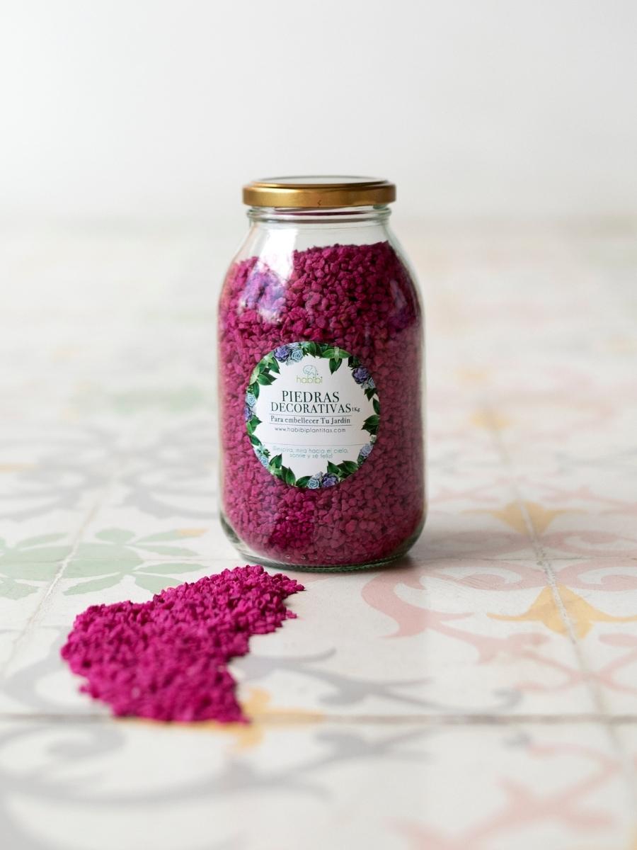 piedras-decorativas-para-plantas-jardineria-en-casa-decoracion-de-plantas-piedras-de-colores-fucsia-para-plantas-habibi-plantitas.jpg